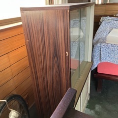 昭和レトロ　茶ダンスの画像