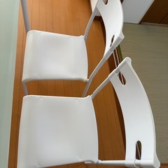 ダイニングテーブル　椅子４脚付きの画像