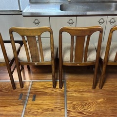 ダイニングチェア４脚の画像