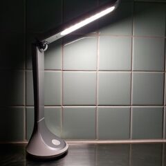 先着優先❗AKARlコンパクトコードレスライト❗アズマの画像