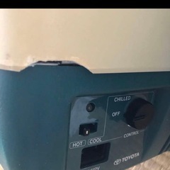 TOYOTA 冷温蔵庫　クーラーボックスの画像