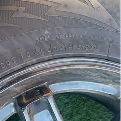 265/70R16  ランドクルーザープラド　スタッドレスタイヤの画像