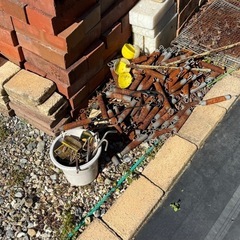 残りは木材のみの画像