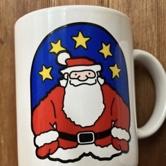 クリスマスマグカップ2個、クリスマスツリーのお皿２枚の画像