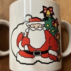 クリスマスマグカップ2個、クリスマスツリーのお皿２枚の画像
