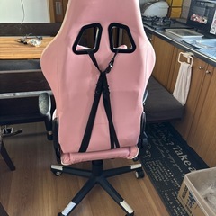 ゲーミングチェアの画像