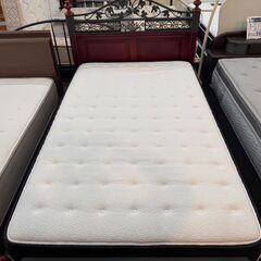 【愛品館八千代店】豪華なフレームのニトリ　セミダブルベッド　NスリープハードH2-SDの画像