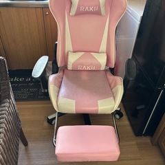 ゲーミングチェアの画像