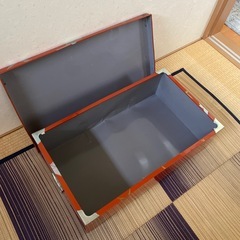 鶴柄　　収納ケース　アルミ製の画像