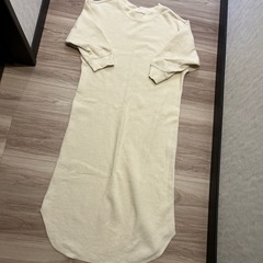 ユニクロ　ロングワンピースの画像