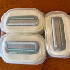 髭剃り　シックエクストリーム3 替刃3個付きの画像