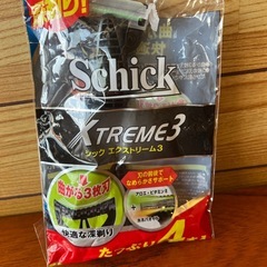 髭剃り　シックエクストリーム3 替刃3個付きの画像