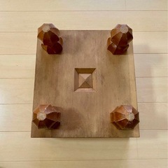 【中古品】将棋盤　木製　足付きの画像