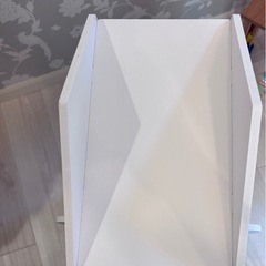 絵本　本棚の画像