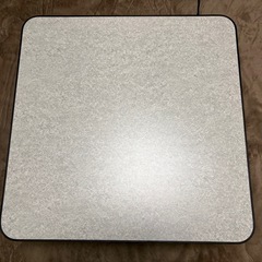 【本日のみ】こたつ  
山善 リバーシブル 黒 75×75 の画像