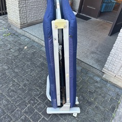 折りたたみベッドの画像