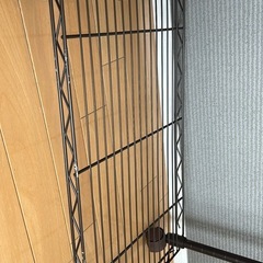 無料　キャスター付きラックの画像