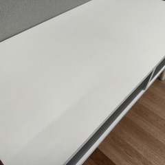 テレビボードの画像