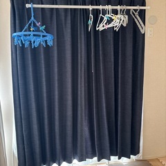 カーテンの画像