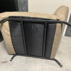 ハルモニア　スチールレッグソファ ベージュの画像