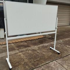 イトーキ　ホーロー板　自立両面ホワイトボード『中古良品』1800ｘ900　複数入荷！の画像