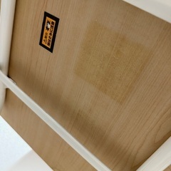 折りたたみ式テーブルの画像