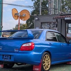ローンは毎月22,500円～　スバル　インプレッサ WRX STi　アプライドモデルＥ　タイミングベルト交換済　ＲＥＣＡＲＯバケットシート　ナルディステアリング　ステアリング脱着ボス　ＨＫＳエアクリーナー　マッドガード　ＥＴＣの画像