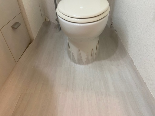 原状回復のトイレクッションフロア上貼り