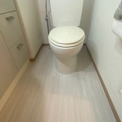原状回復のトイレクッションフロア上貼りの画像