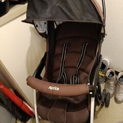 アプリカ　ベビーカーとおまけの画像