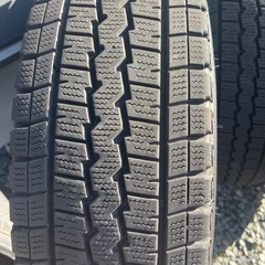 ハイエース　ダンロップ　スタッドレスタイヤ　の画像