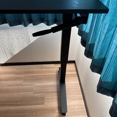 昇降デスク(手動)の画像