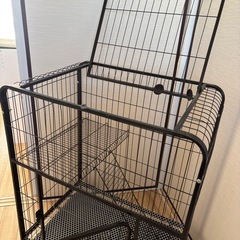 キャスター付きペットゲージの画像