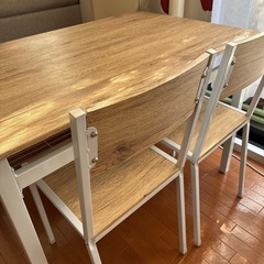 ダイニング4点セットの画像