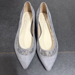 DIANAダイアナ チュールレース ポインテッドトゥ フラットシューズ 24.5の画像