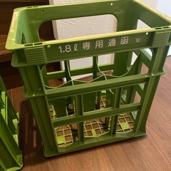 1.8リットルびん　6本用　プラスチックコンテナーの画像