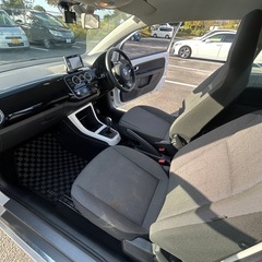 美車　フォルクスワーゲン　UP！　アップ　AACHY VW コンパクトカーの画像