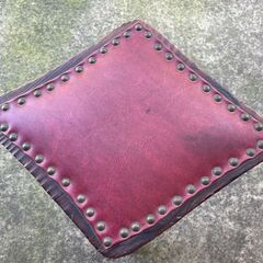 ※お取引中【リユースショップスパークル】スペイン製のスツール　No.141　シェファードチェア　本革　遊牧民の椅子　配送可能♪の画像