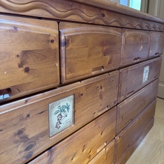 女の子レトロタンス・たんすの画像