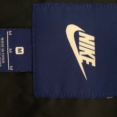 NIKE ダウン
の画像