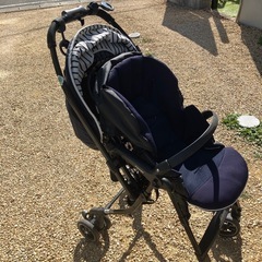 コンビ　ベビーカーの画像