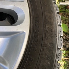 キューブ　スタッドレスタイヤ4本の画像