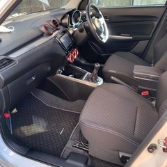 2017年式（29年式）スズキ　スイフトRS5速MT ZC83S セーフティパッケージ　乗って帰れます。の画像