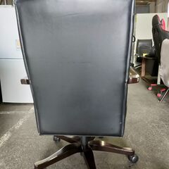 ジャングル×2和泉大型良品館　ハイバックチェア　キールハワー　黒色　ブラック　オフィス　リビング　【R238】の画像