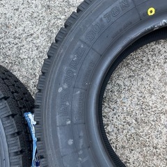 新品 スタッドレスタイヤ DELVEX 935 145/80R12 80/78N トーヨー（TOYO）4本セット製造年数は 2025年の画像