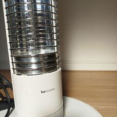 【お届けも可能です】KOIZUMIコイズミ　電気ストーブ　グラファイトヒーター　暖房器具の画像