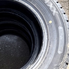 ダンロップ　スタッドレス　ウインターマックスWM02  ２２年　195/65R15の画像