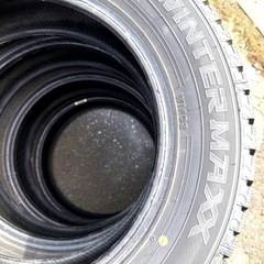 ダンロップ　スタッドレス　ウインターマックスWM02  ２２年　195/65R15の画像