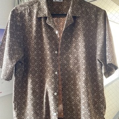 GU半袖シャツ3枚の画像