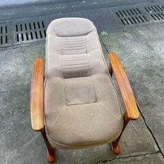 【リユースショップスパークル】無段階リクライニング機能高座椅子　No.142　高さ調整可能　ベージュ　ハイバック　リクライニングチェア　配送設置可能♪の画像